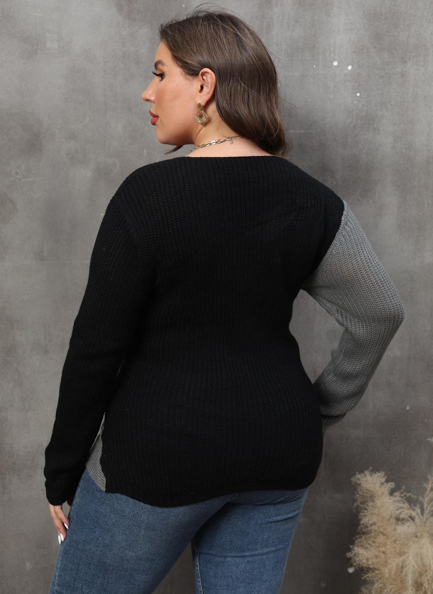Women Colourblocked Pullover