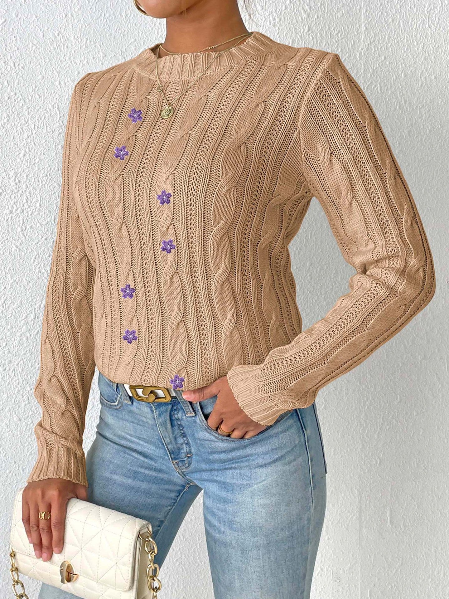 Women Cable Knit Pullover with Applique Detail