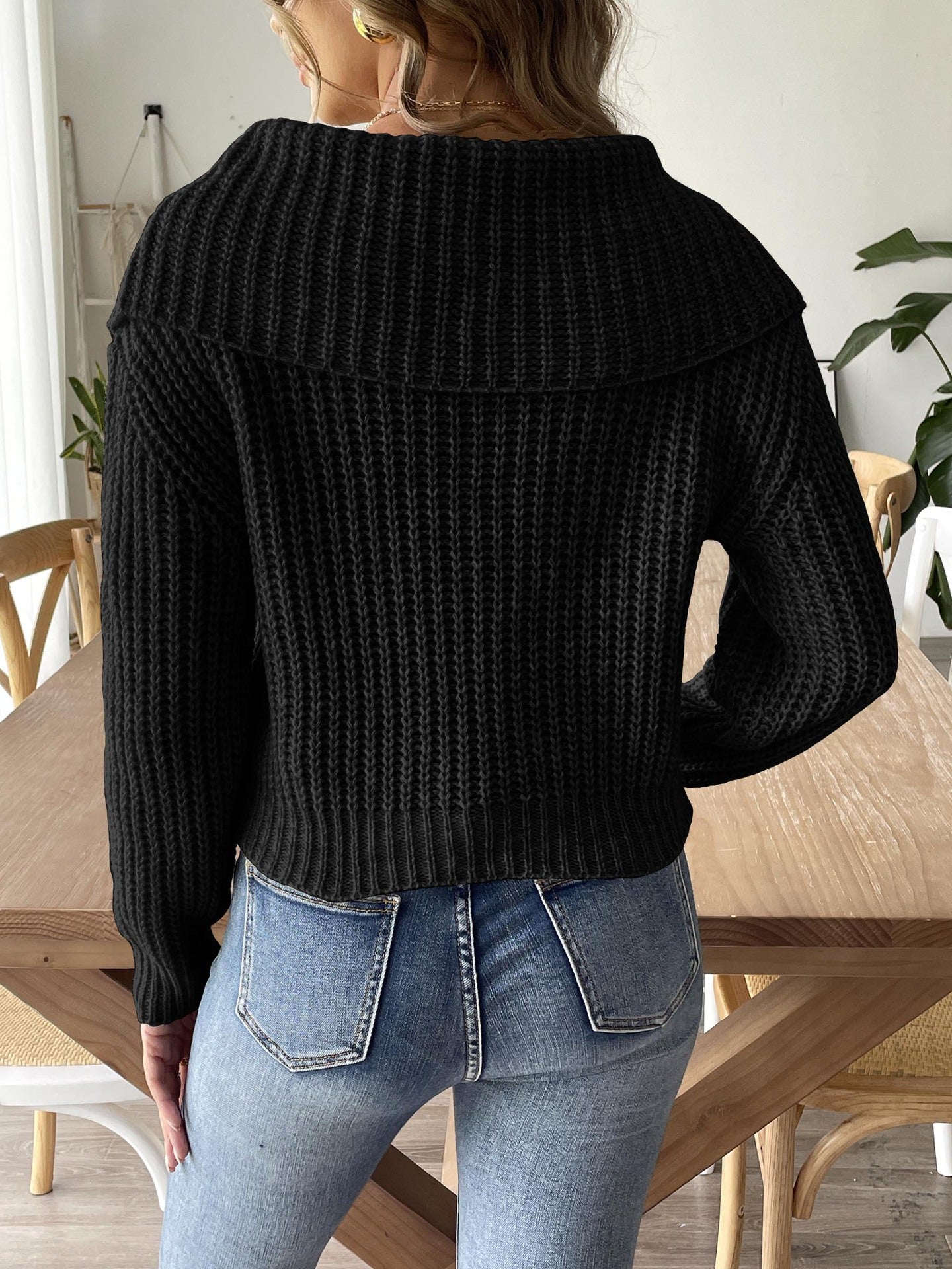 Women Ribbed Round Neck Pullover