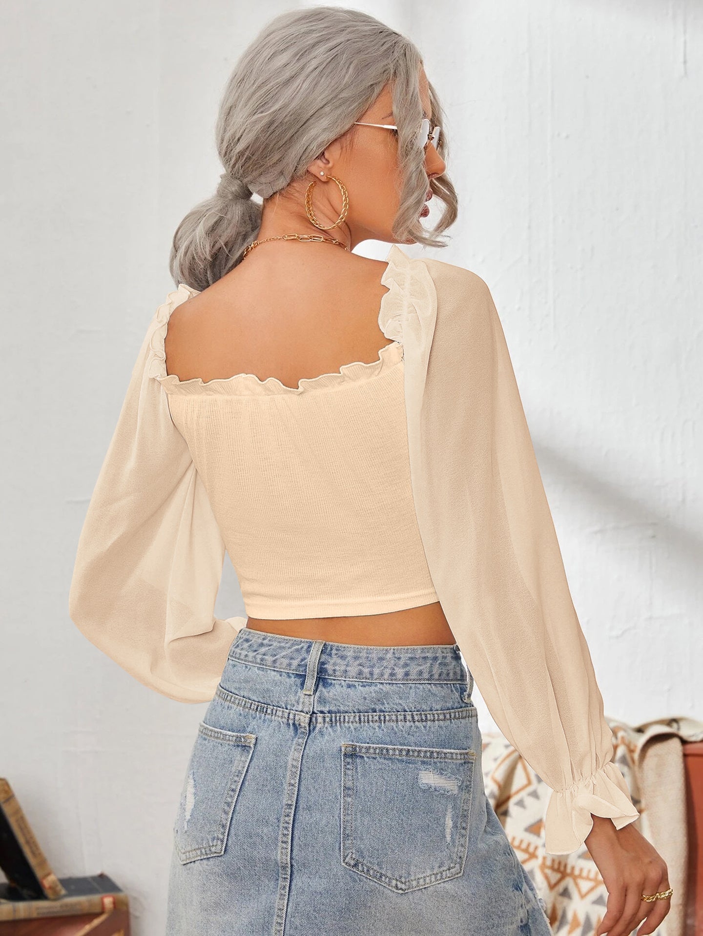 Women Sweetheart Neck Ruched Hem Crop Top