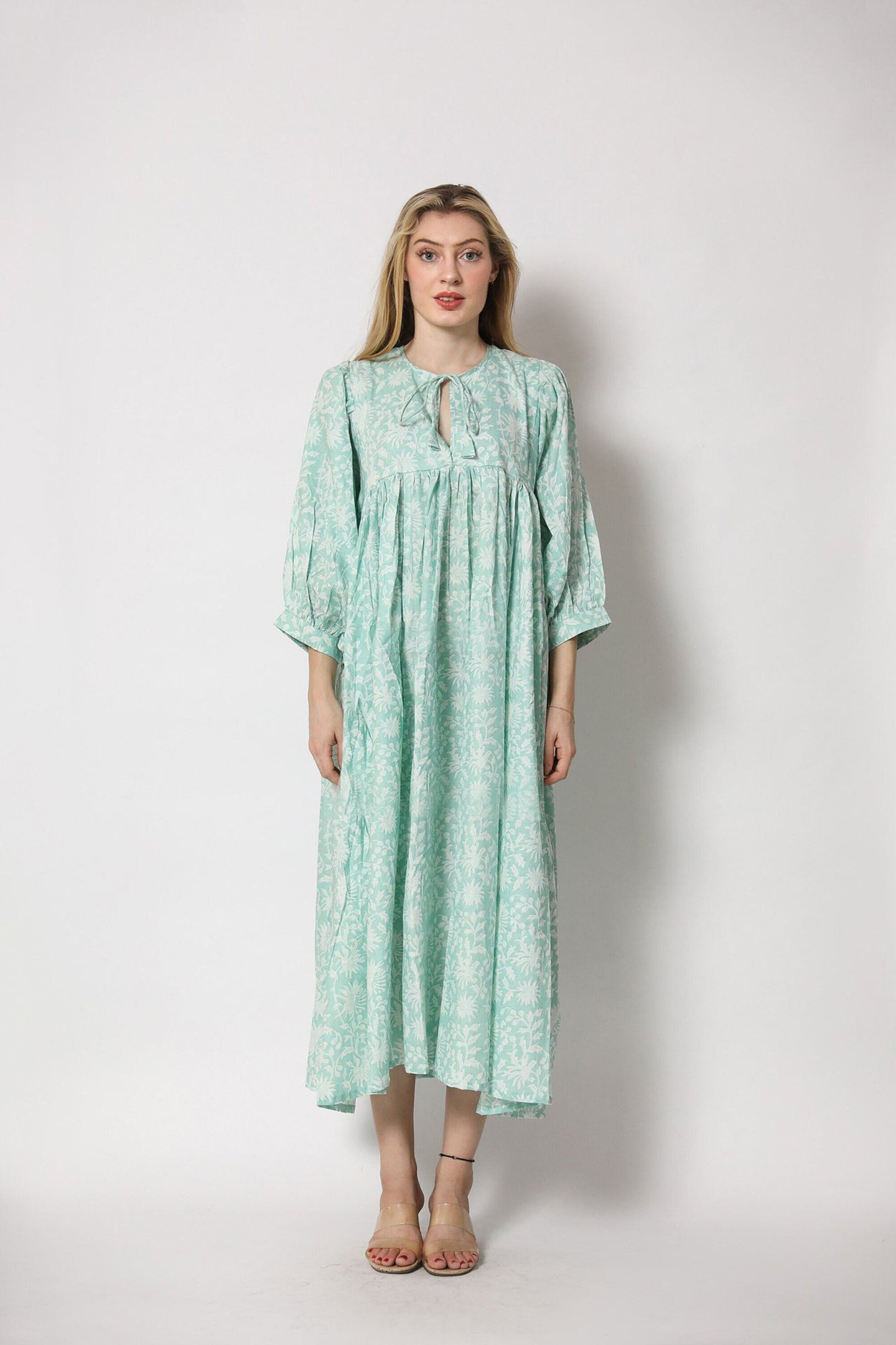 Floral Print Keyhole Neck Midi Dress
