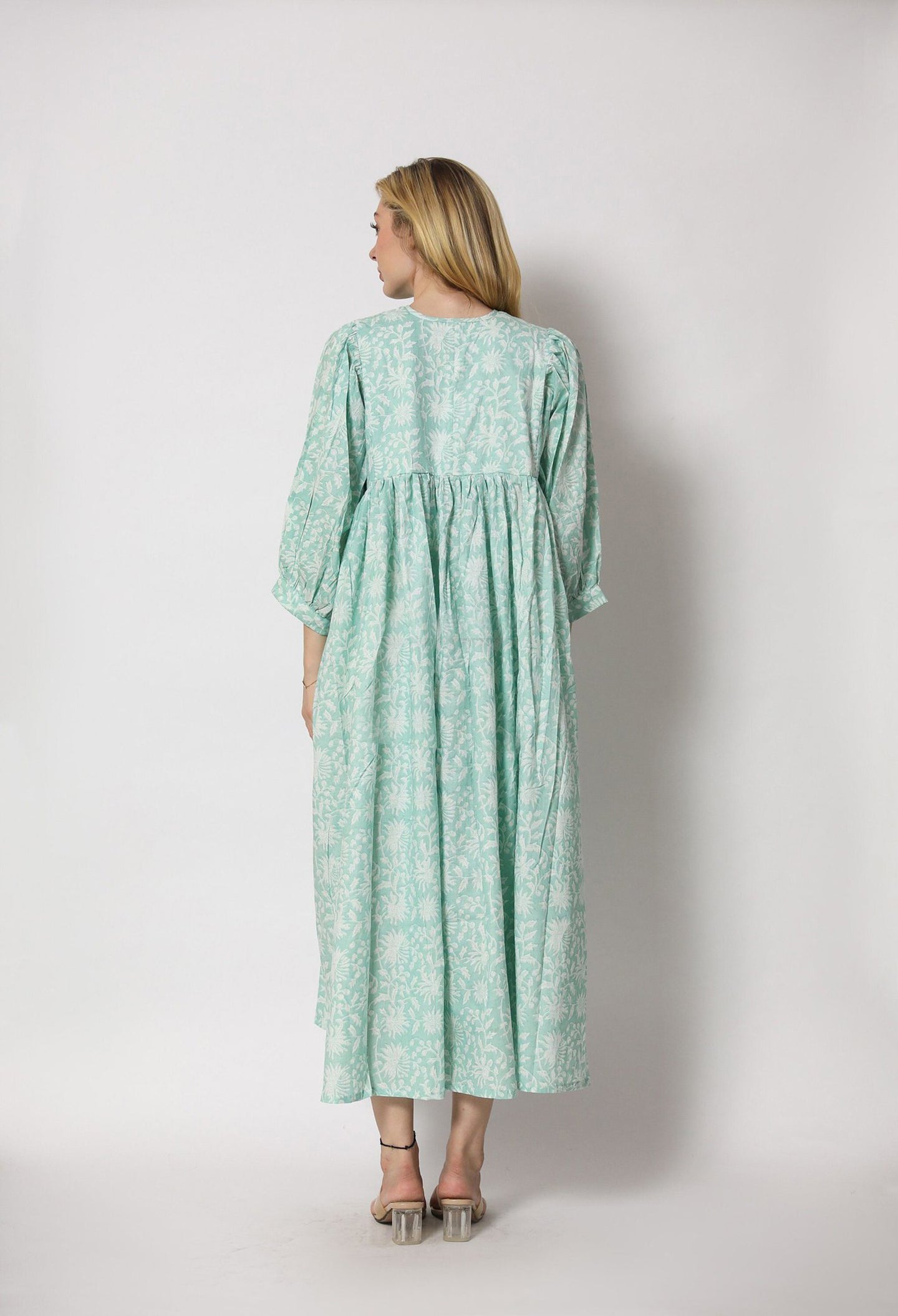 Floral Print Keyhole Neck Midi Dress
