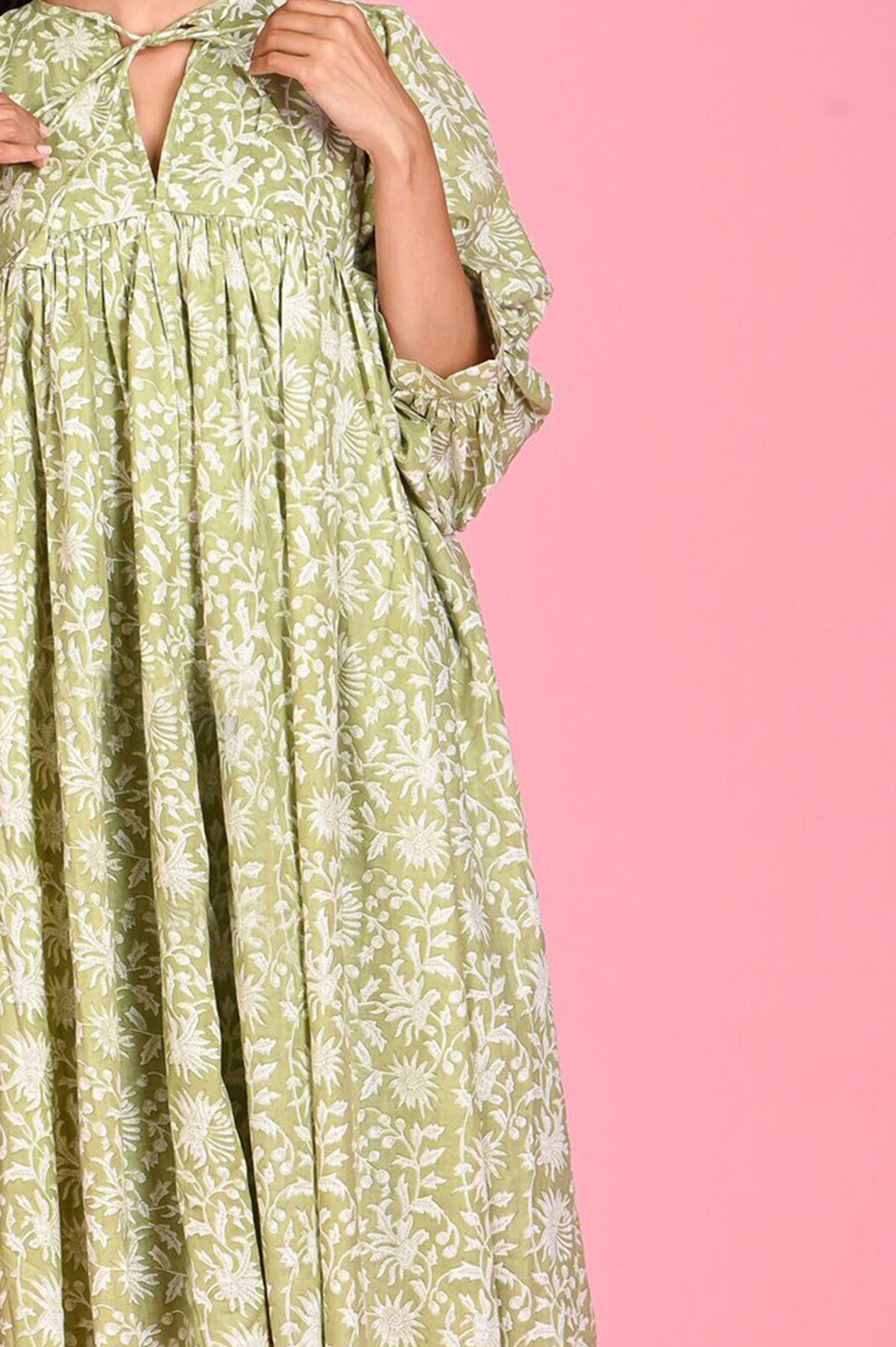 Green Floral Keyhole Neck A-Line Midi Dress