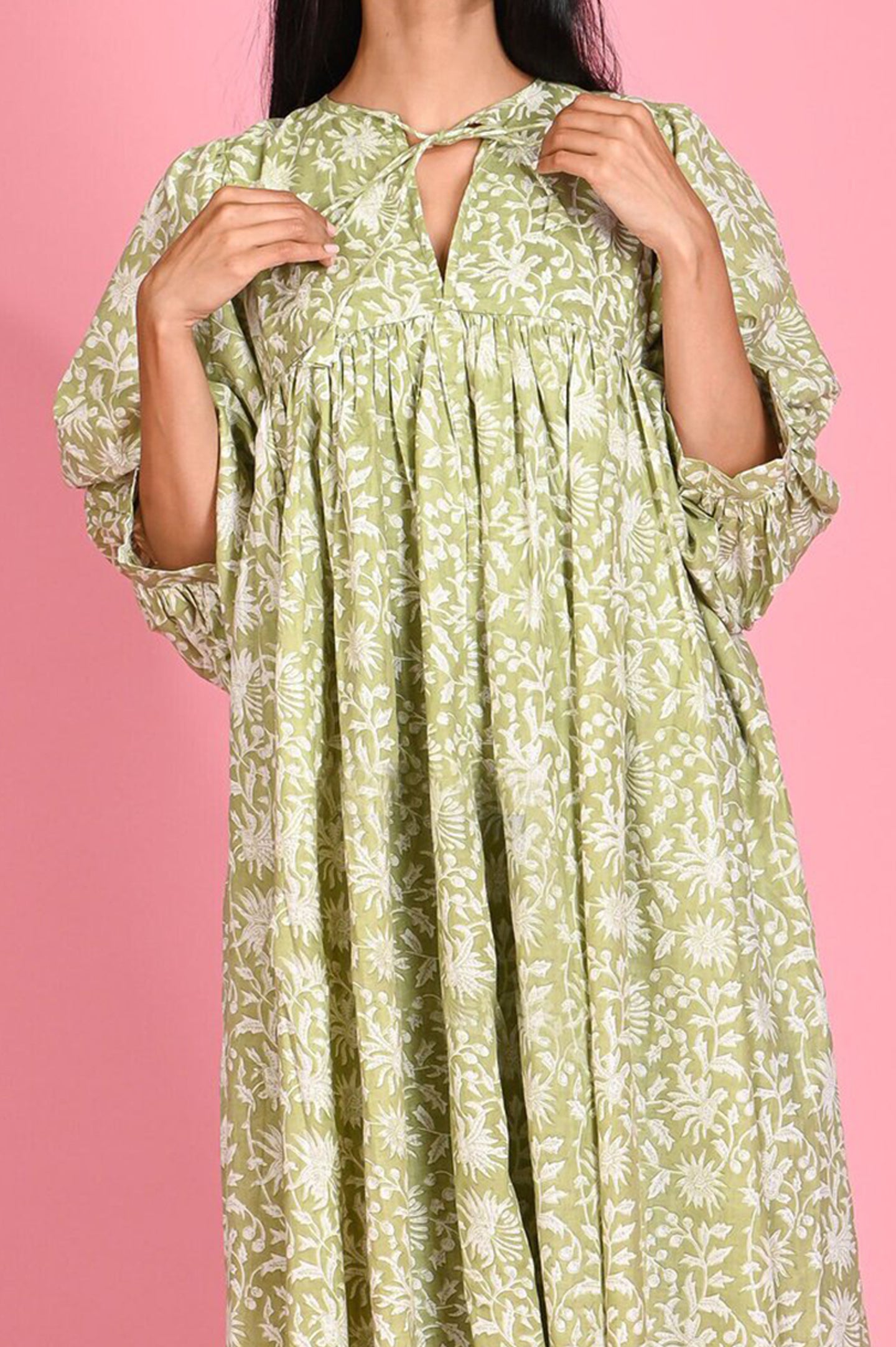 Green Floral Keyhole Neck A-Line Midi Dress