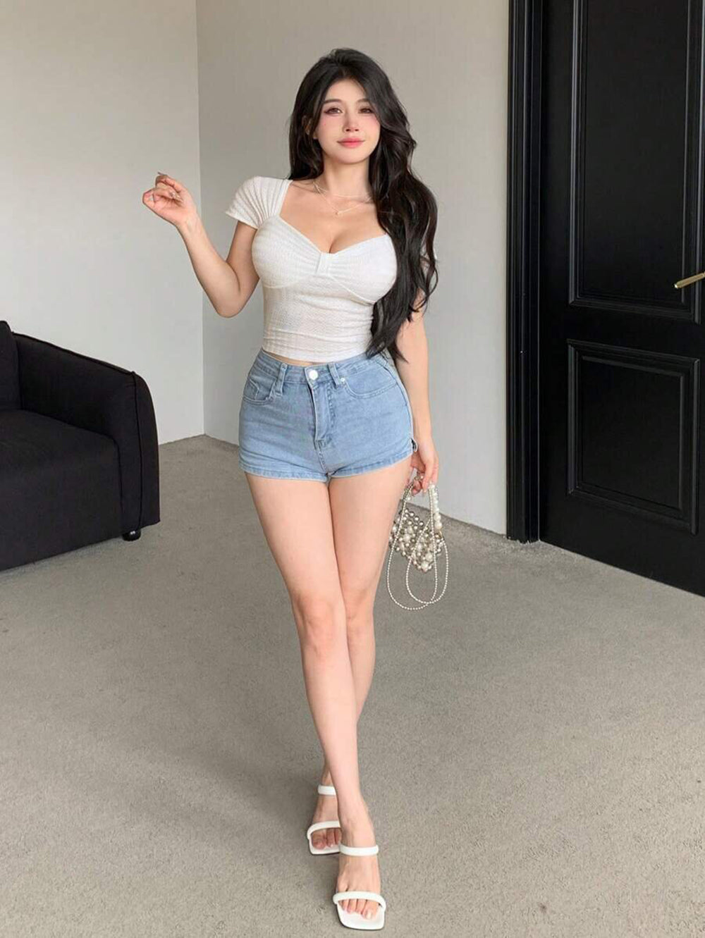 Women Sweetheart Neck Crop Top