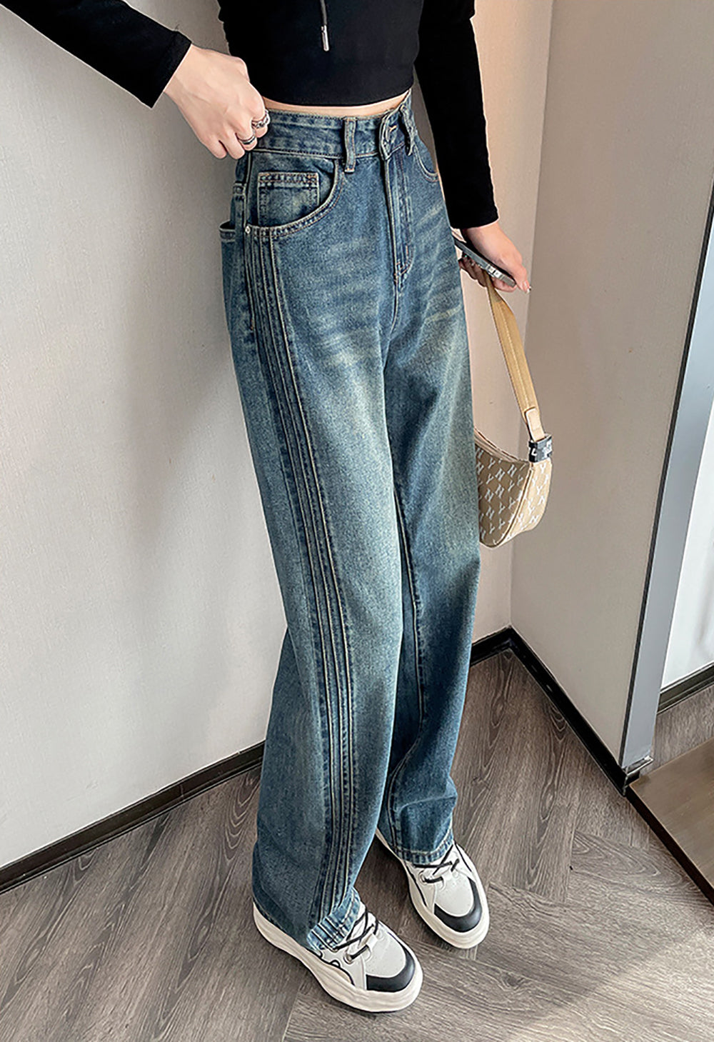 Women Wide Leg Slash Knee Jeans