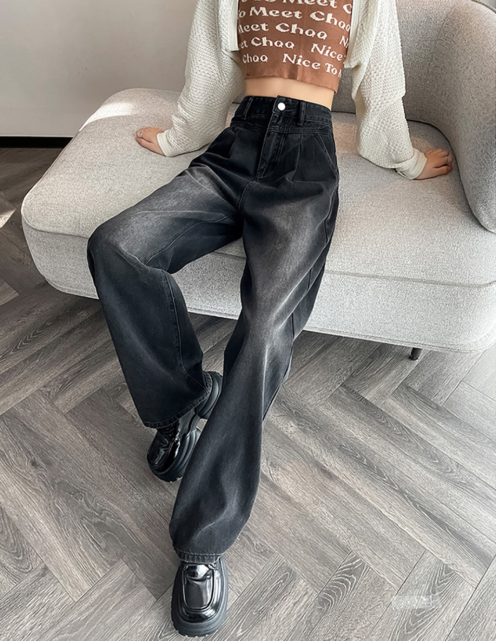 Women Straight Fit Slash Knee Jeans