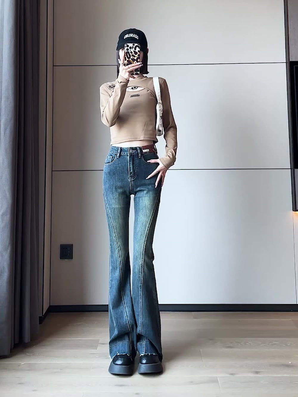 Women Flared Slash Knee Jeans