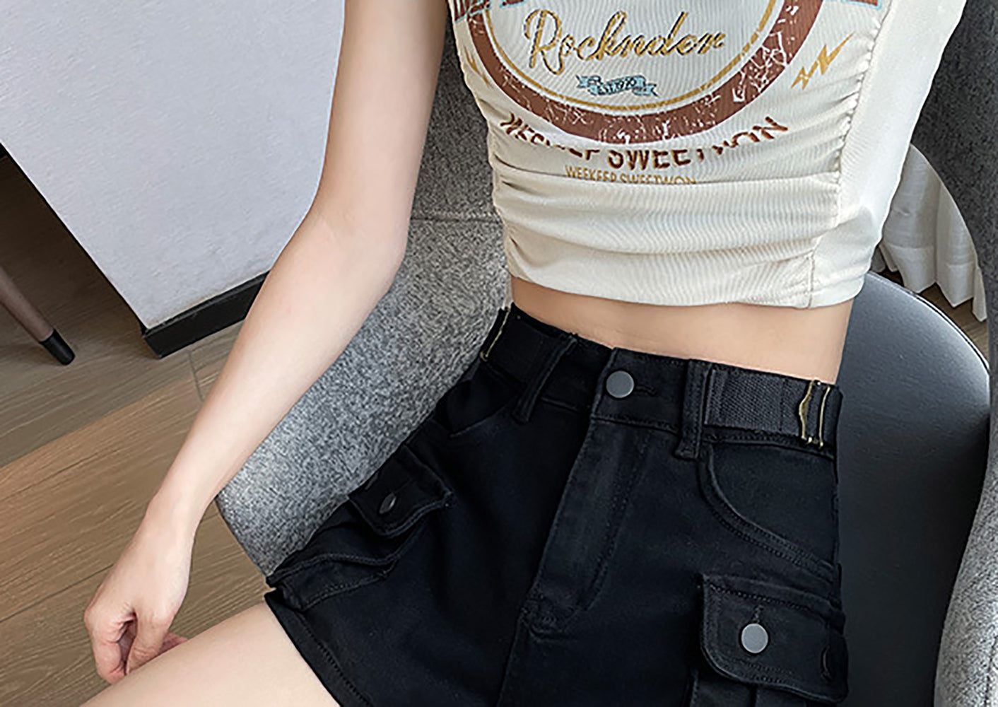 Women Slash Knee Jeans