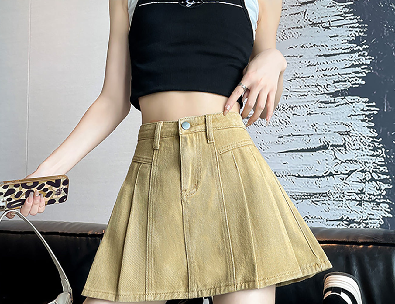 Women Highly Distressed Jeans