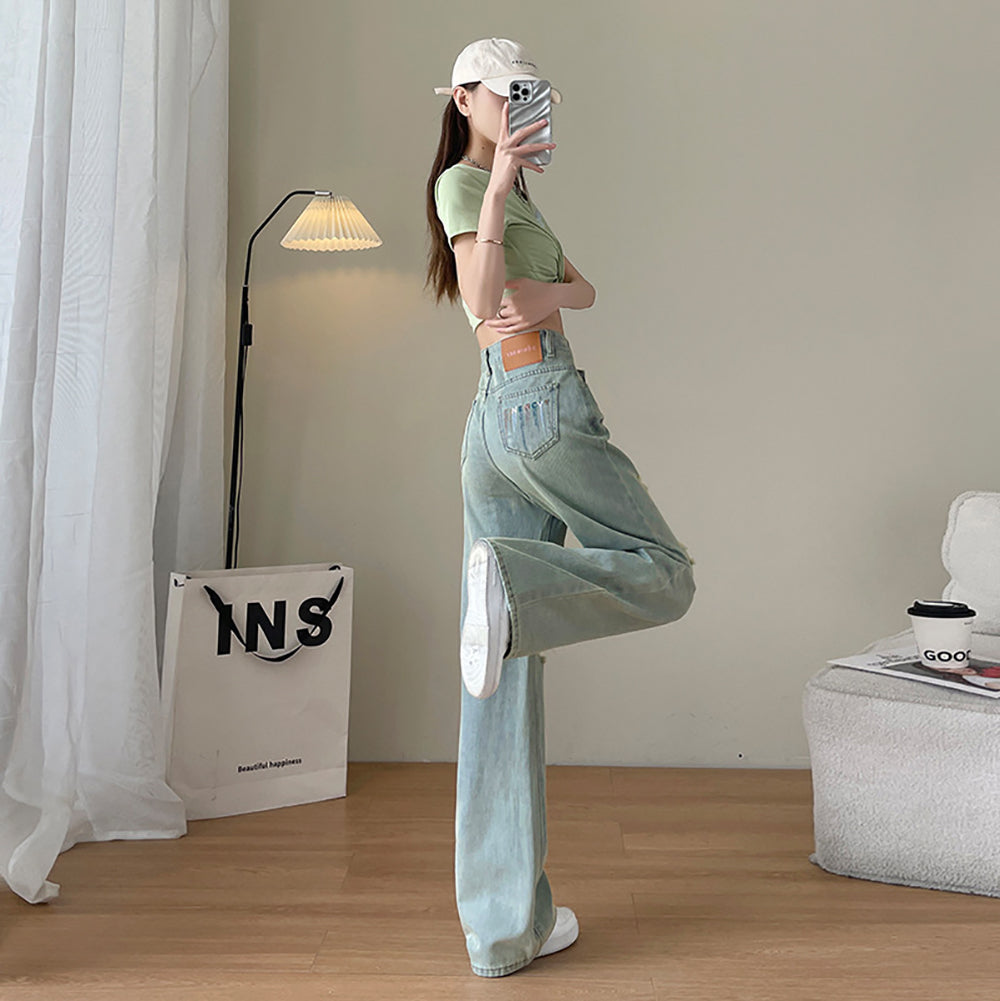 Women Mildly Distressed Light Fade Stretchable Jeans