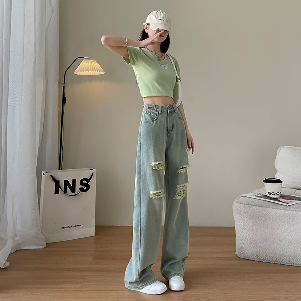 Women Mildly Distressed Light Fade Stretchable Jeans