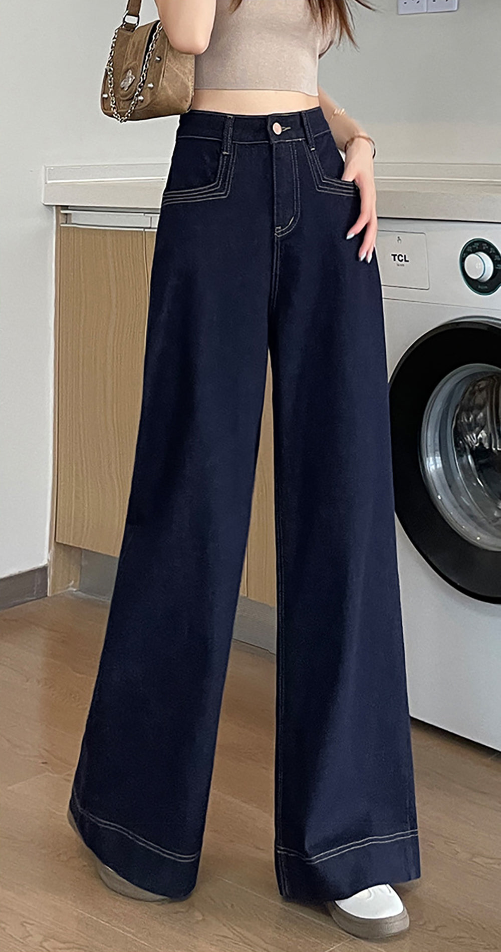 Women Mid-Rise No Fade Flared Jeans