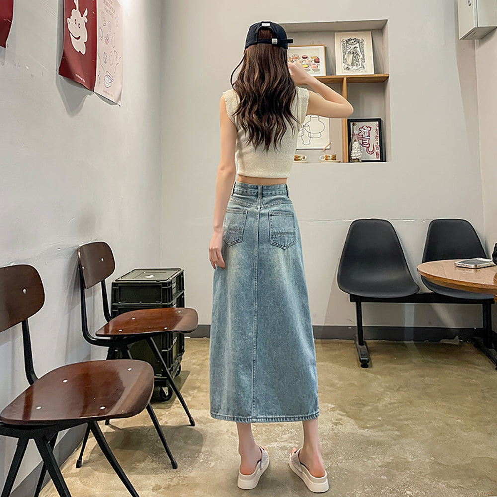 Women Straight Fit Slash Knee Printed Jeans