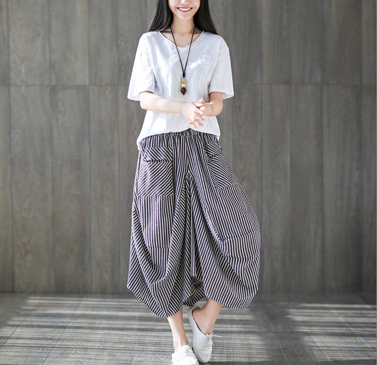Women Regular Fit Mid-Rise Striped Trousers