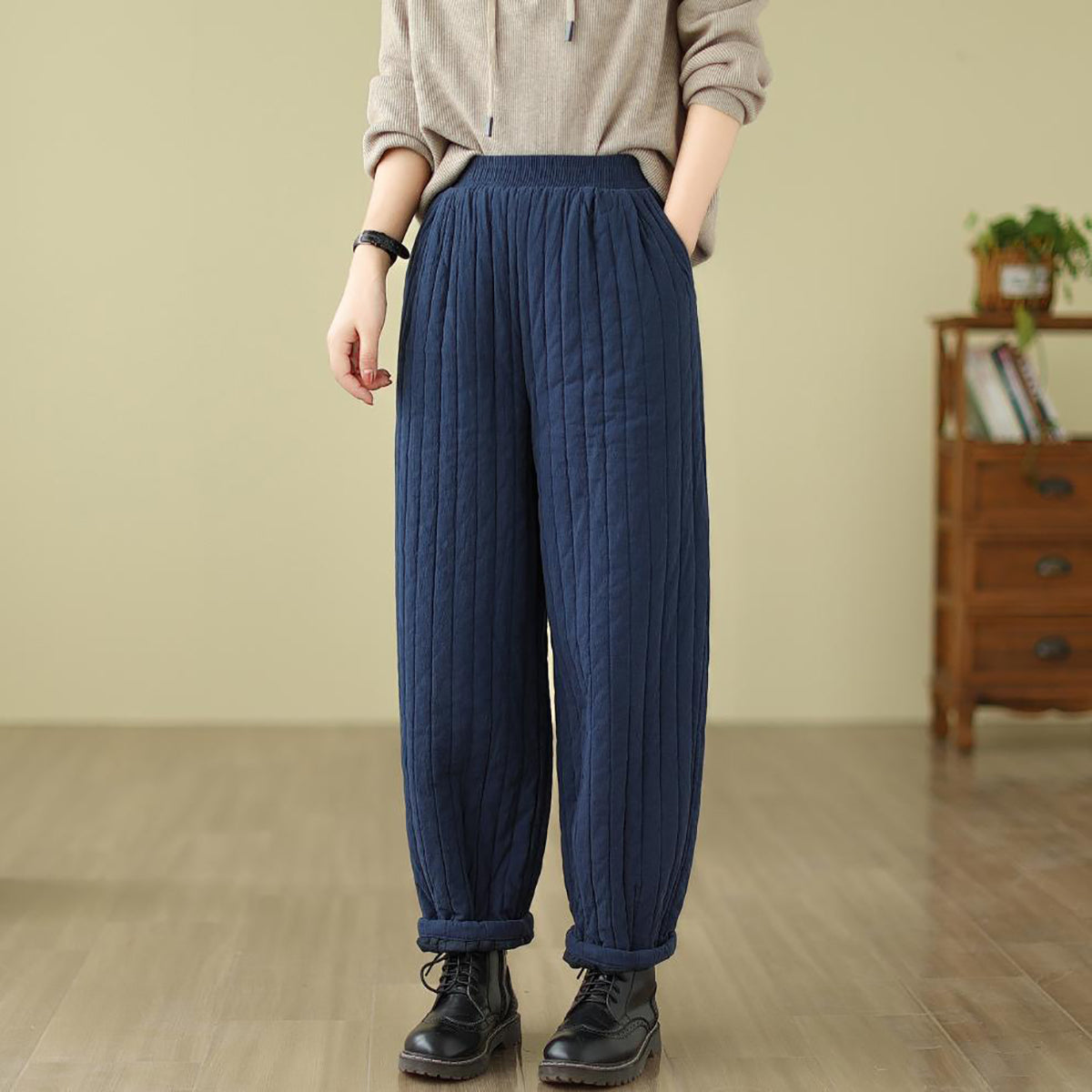 Women Easy Wash Pleated Regular Trousers
