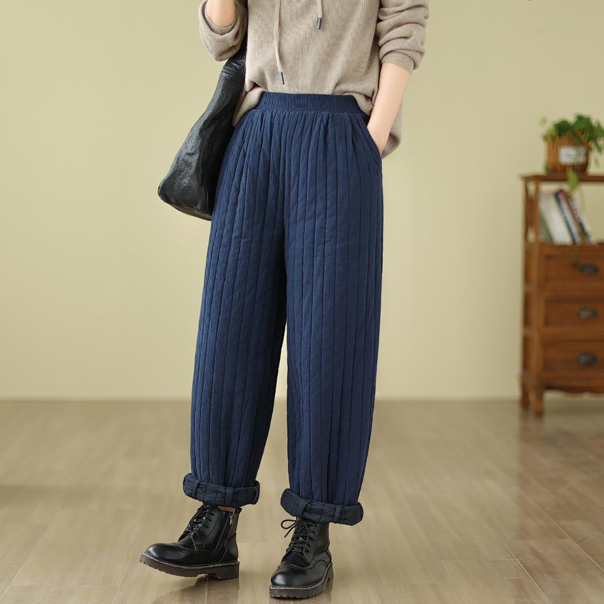 Women Easy Wash Pleated Regular Trousers