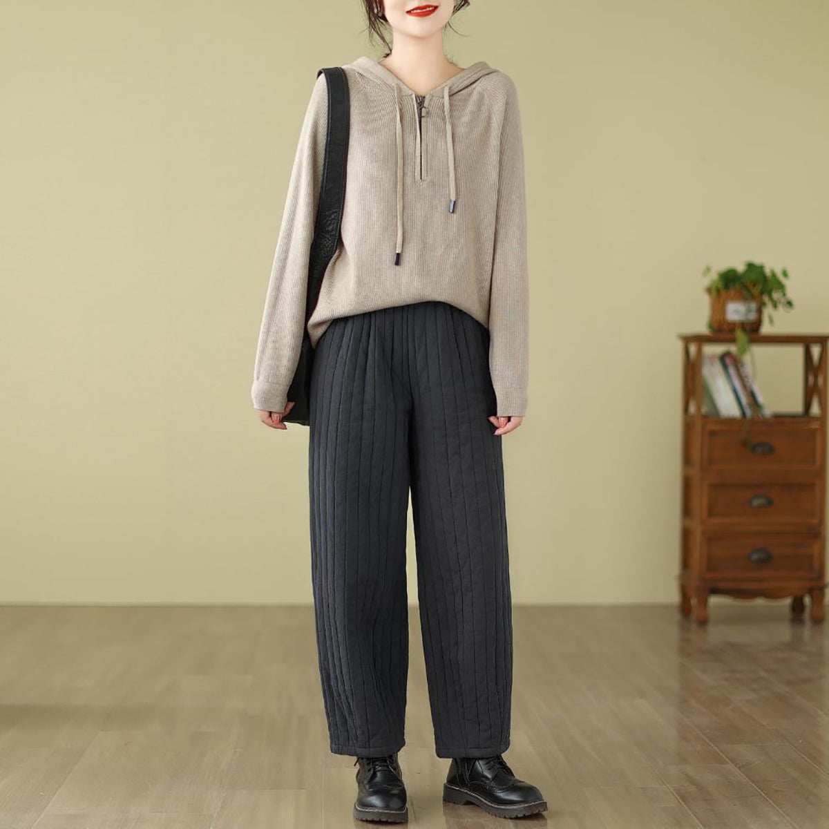 Women Relaxed Fit Textured Trousers