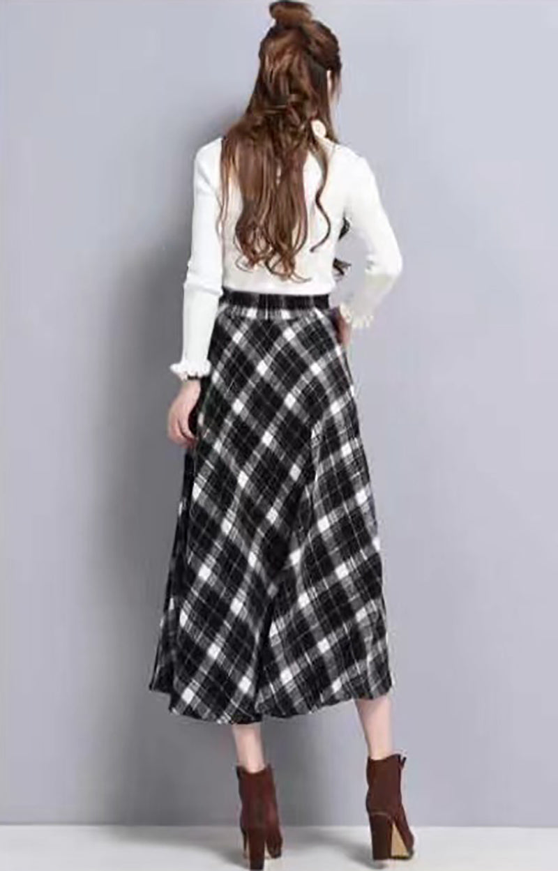 Women Checked Pleated Midi Skirt