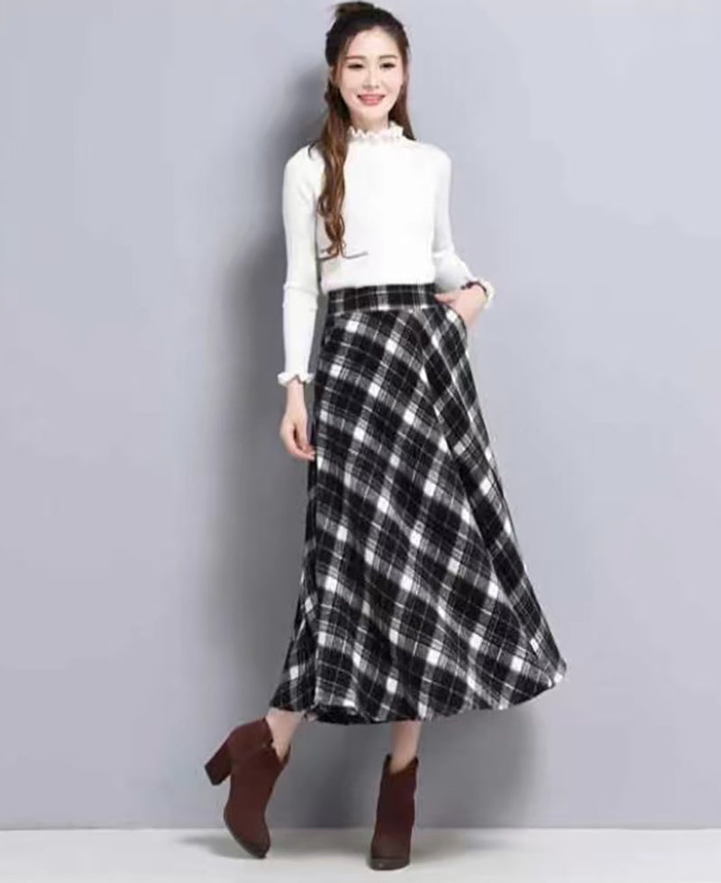 Women Checked Pleated Midi Skirt