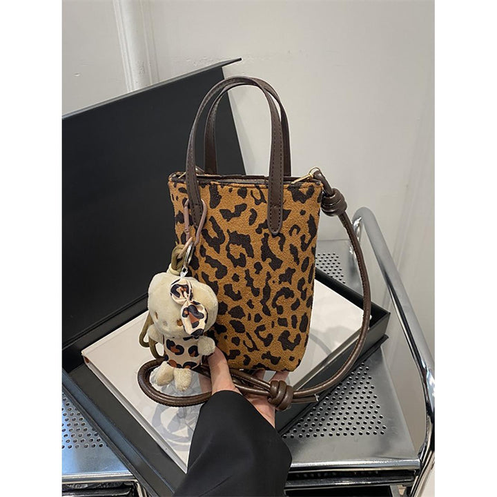 PU Bucket Handheld Bag with Applique