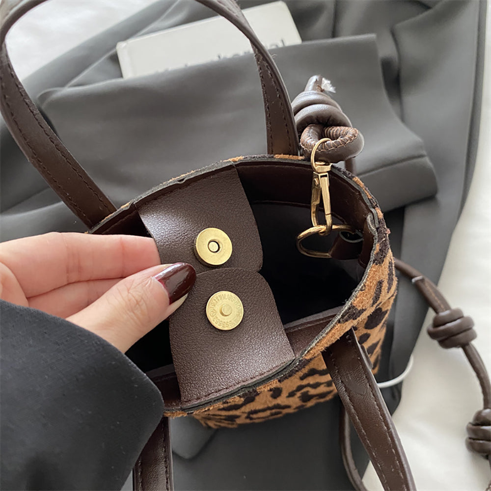PU Bucket Handheld Bag with Applique
