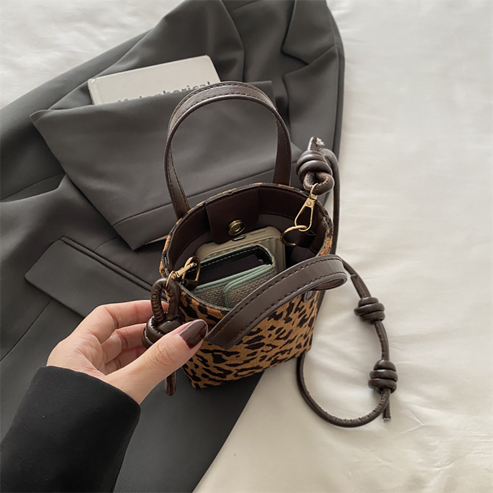 PU Bucket Handheld Bag with Applique