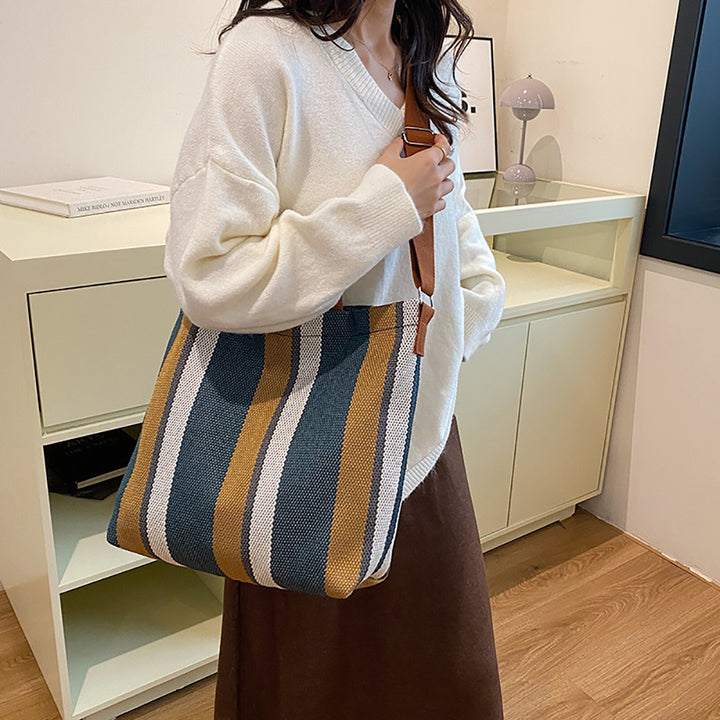 Colourblocked Bucket Handheld Bag