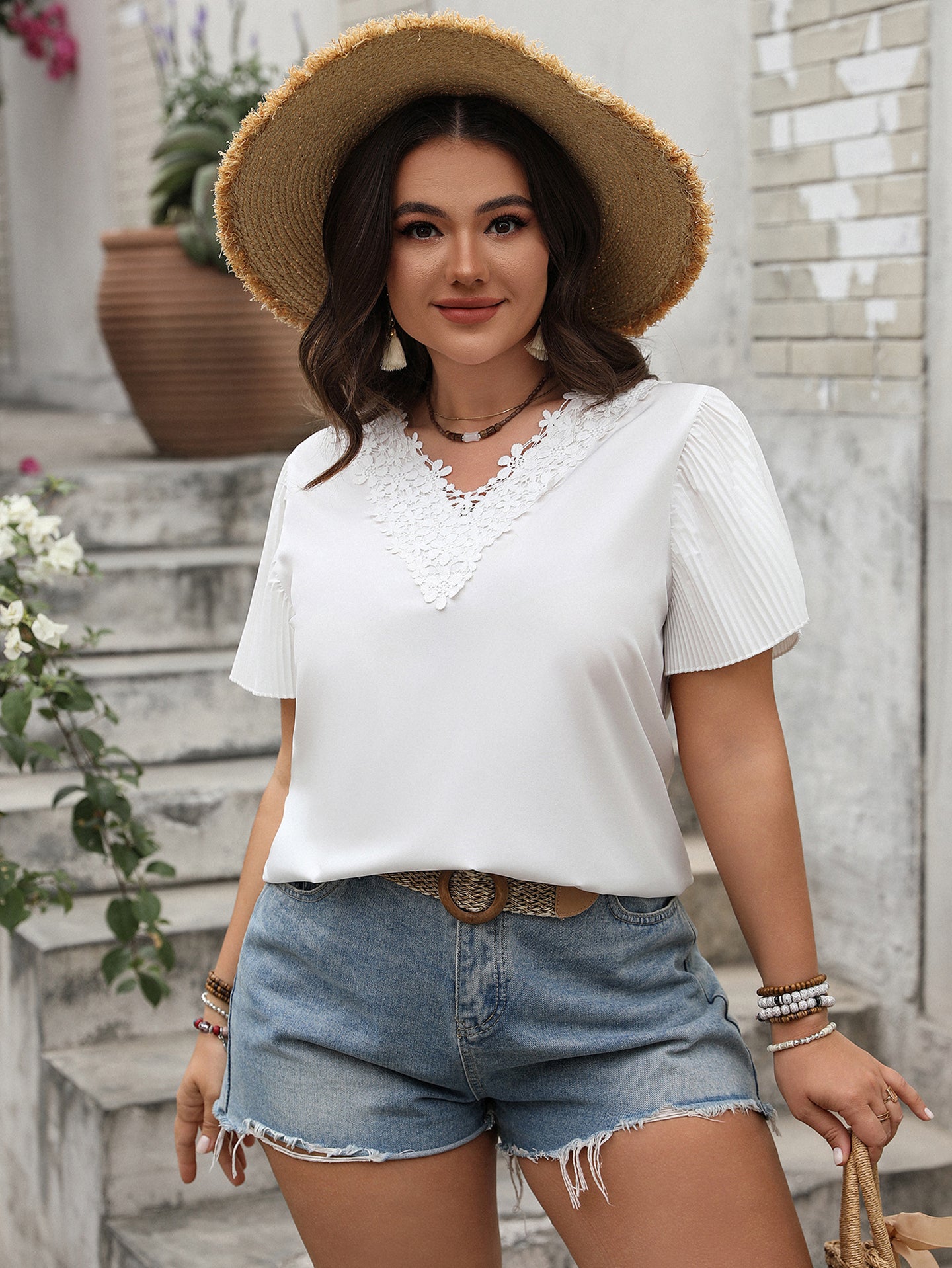 Women Solid V-Neck Regular Top
