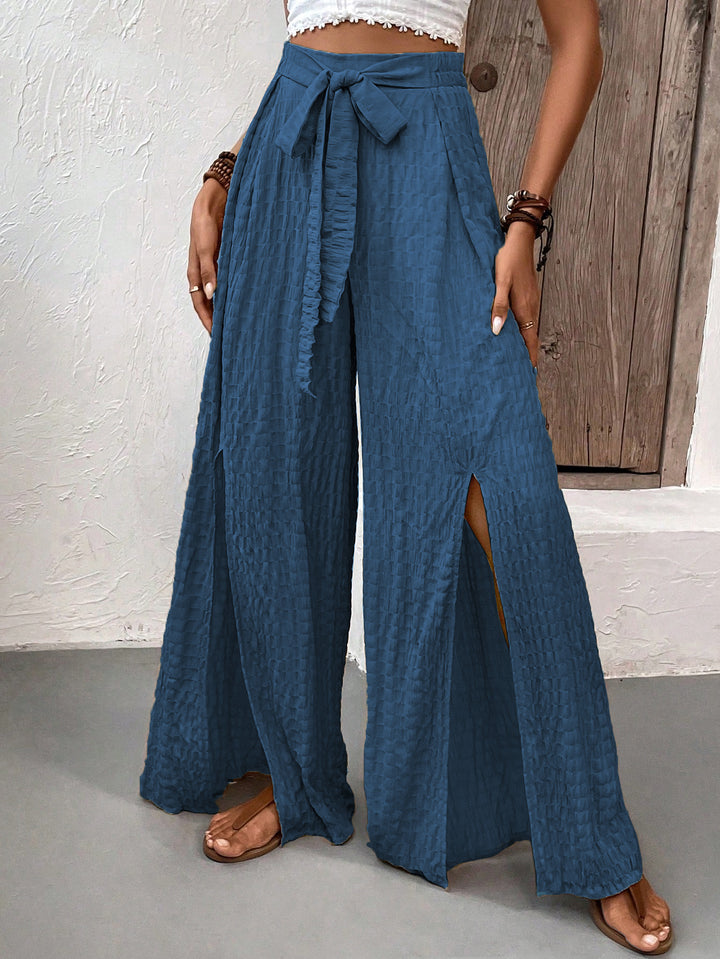 Women Textured Loose Fit Easy Wash Pleated Wide Leg Trousers