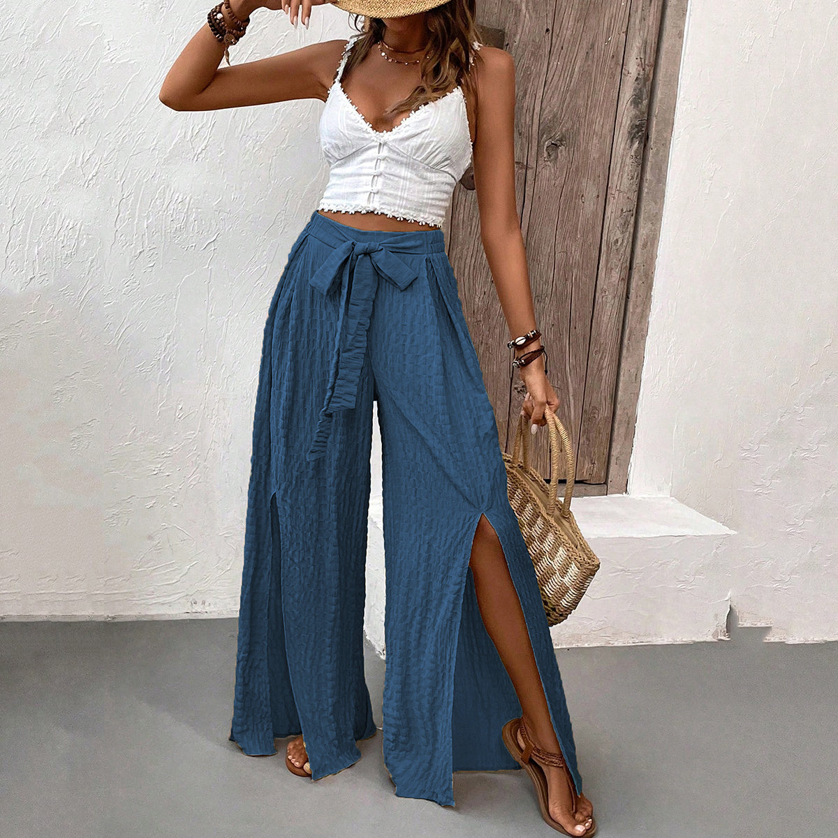 Women Textured Loose Fit Easy Wash Pleated Wide Leg Trousers