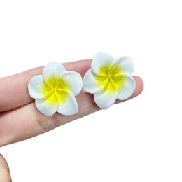 Plastic Floral Shaped Studs