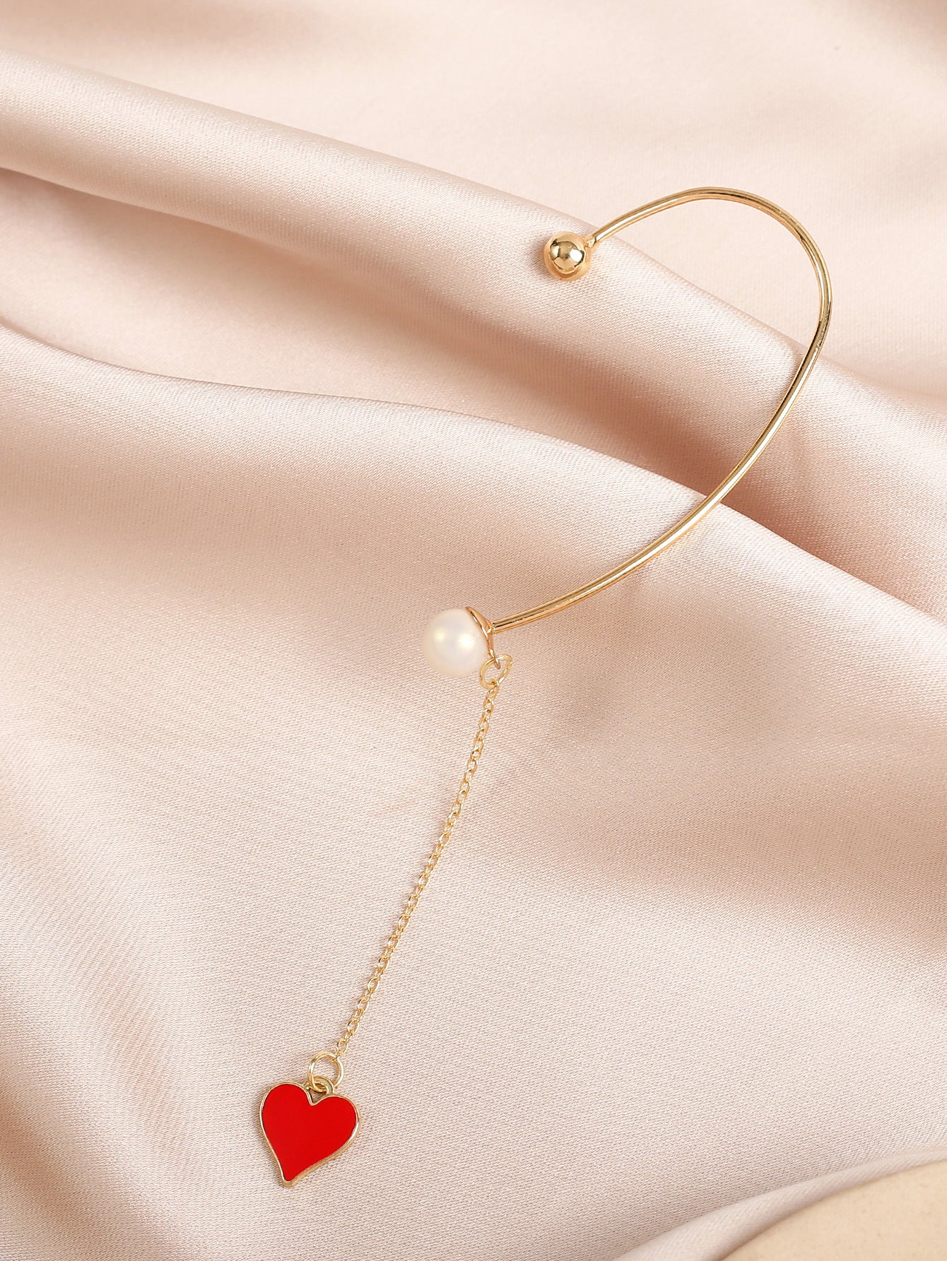 Gold Plated Artificial Beads Beaded Contemporary Ear Cuff