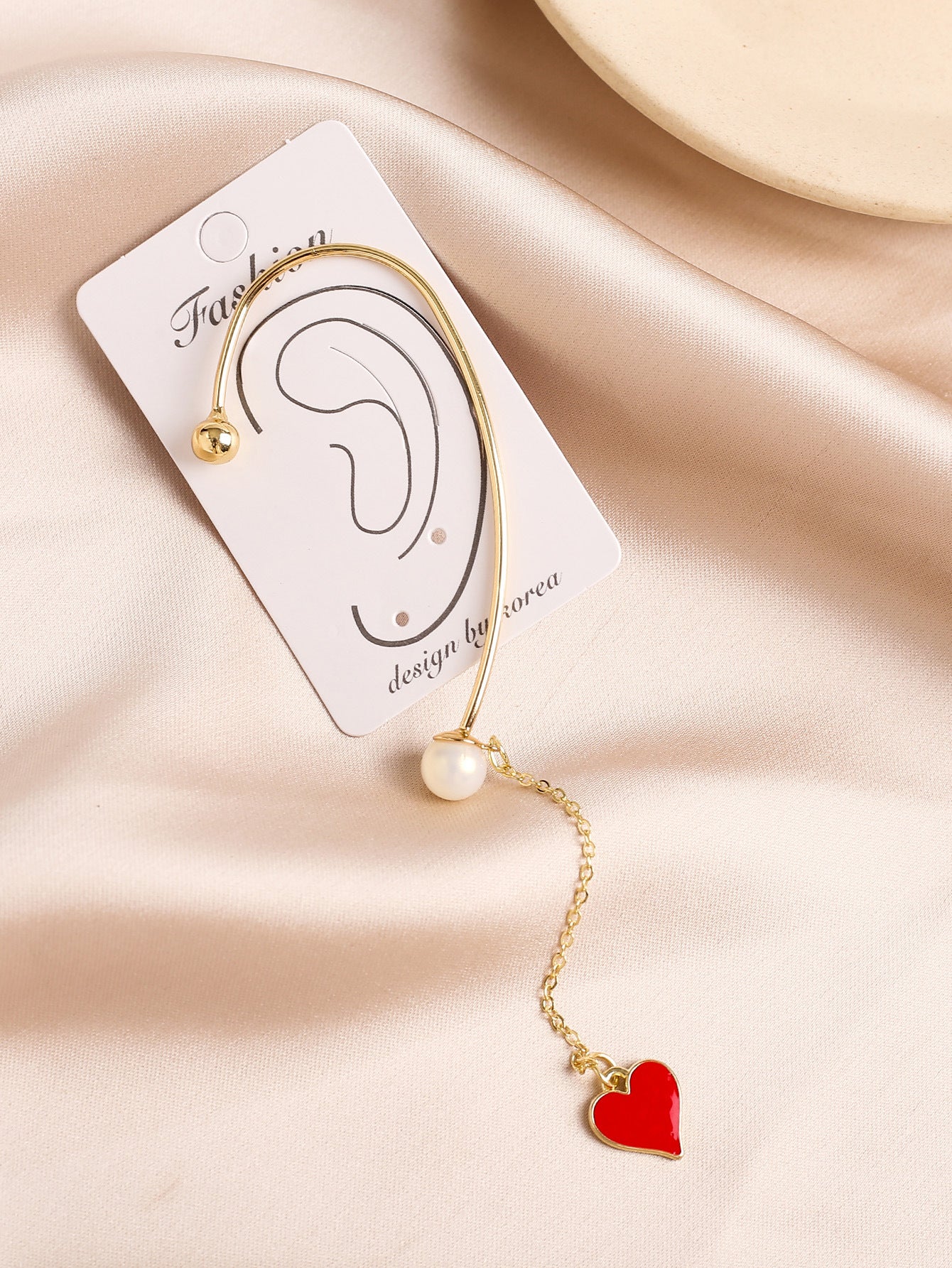 Gold Plated Artificial Beads Beaded Contemporary Ear Cuff