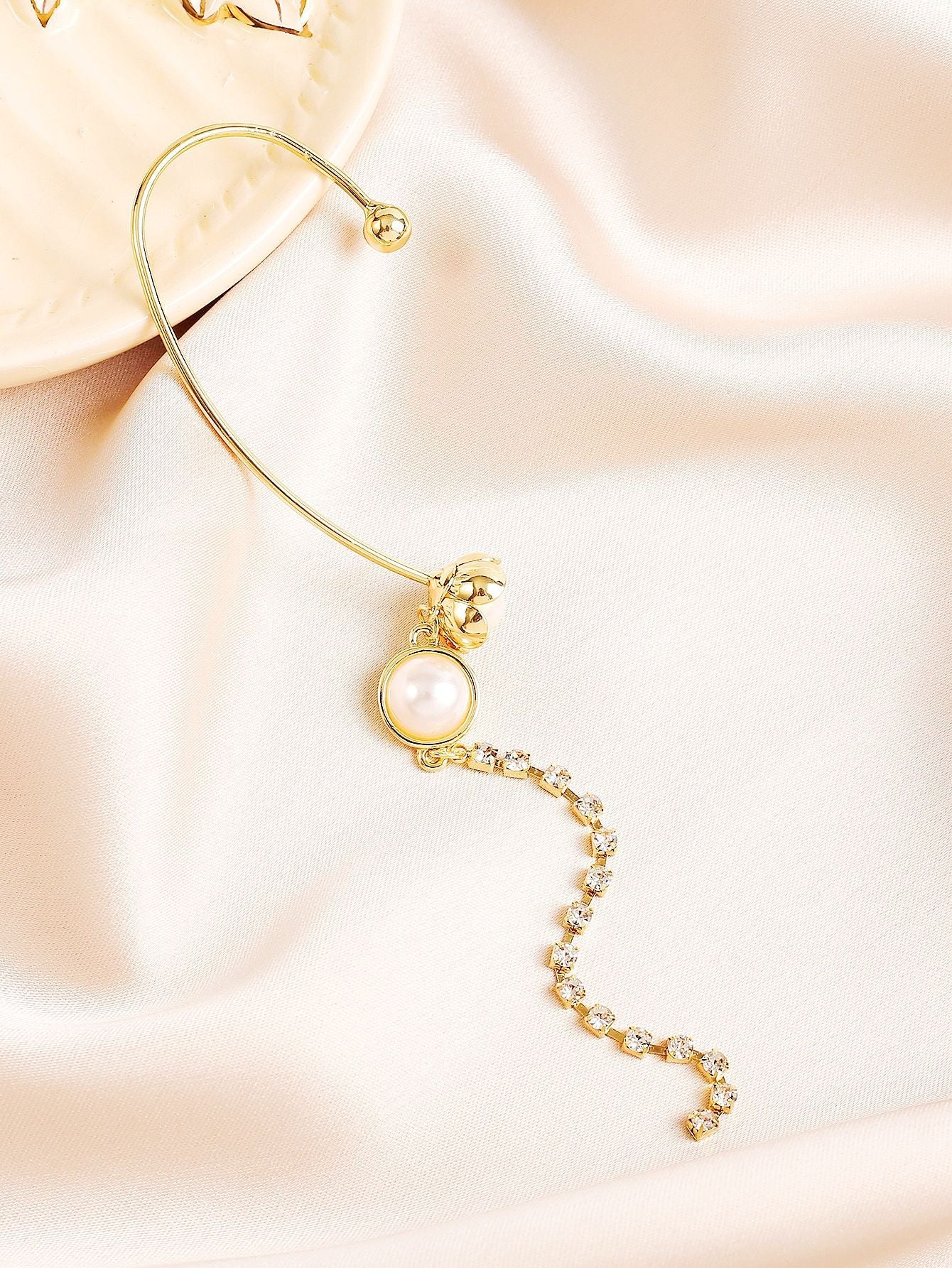 Gold Plated Pearls Beaded Contemporary Ear Cuff