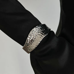 Women Oxidised Silver-Plated Kada Bracelet