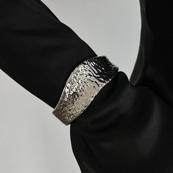 Women Oxidised Silver-Plated Kada Bracelet
