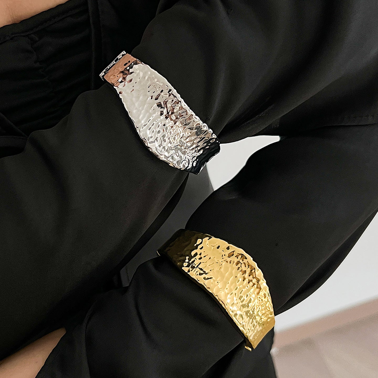 Women Oxidised Silver-Plated Kada Bracelet