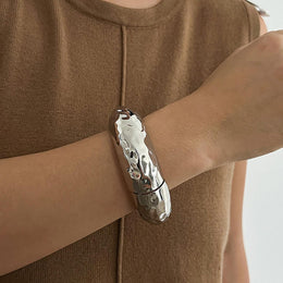 Women Handcrafted Silver-Plated Kada Bracelet