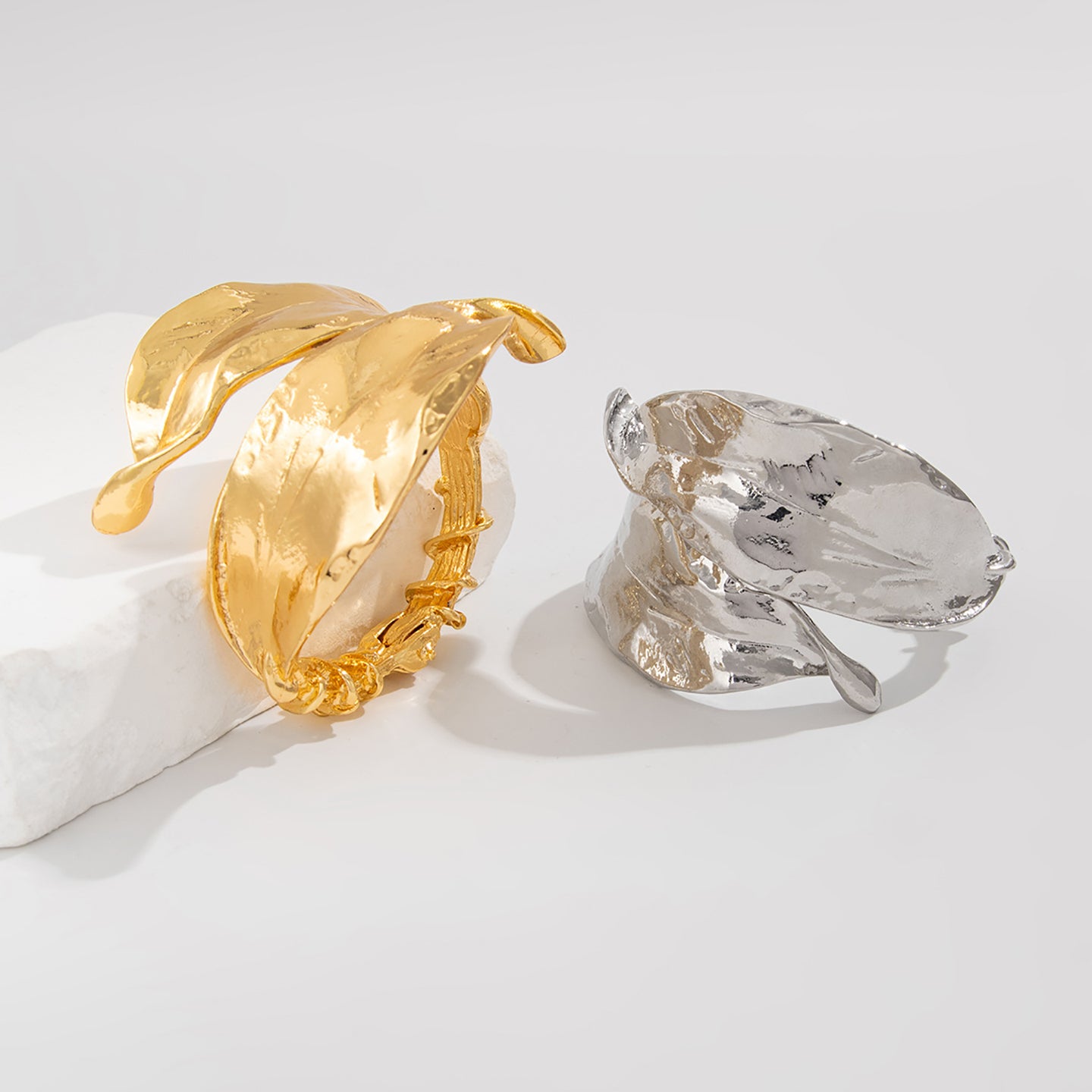Women Antique Gold-Plated Bangle-Style Bracelet