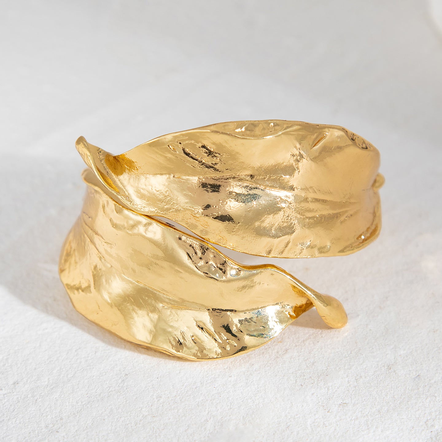 Women Antique Gold-Plated Bangle-Style Bracelet