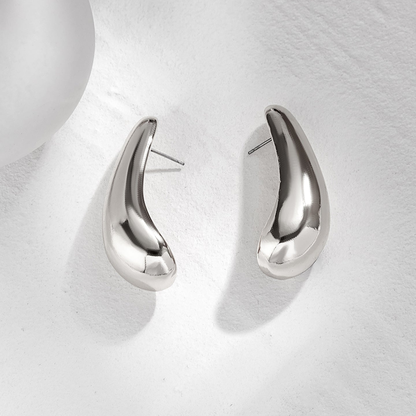 Teardrop Shaped Studs Earrings