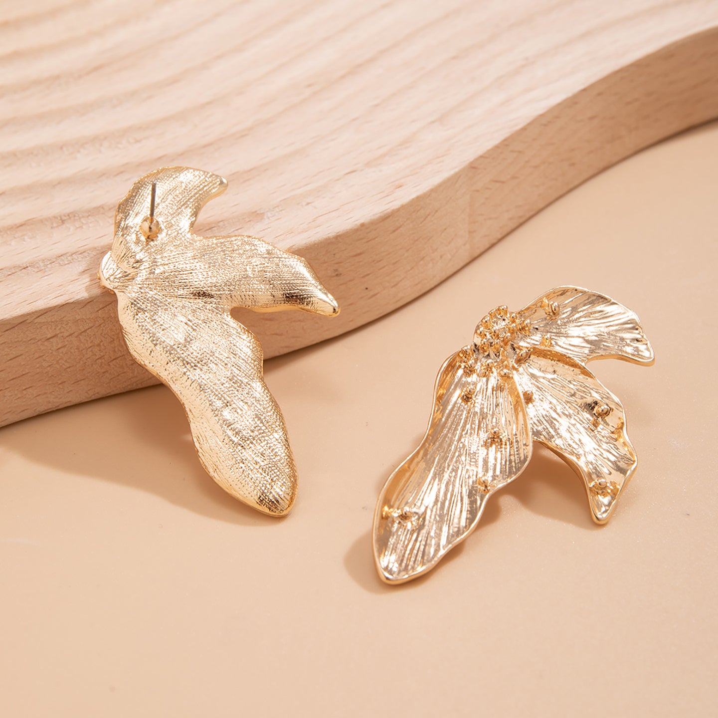 Leaf Shaped Studs Earrings