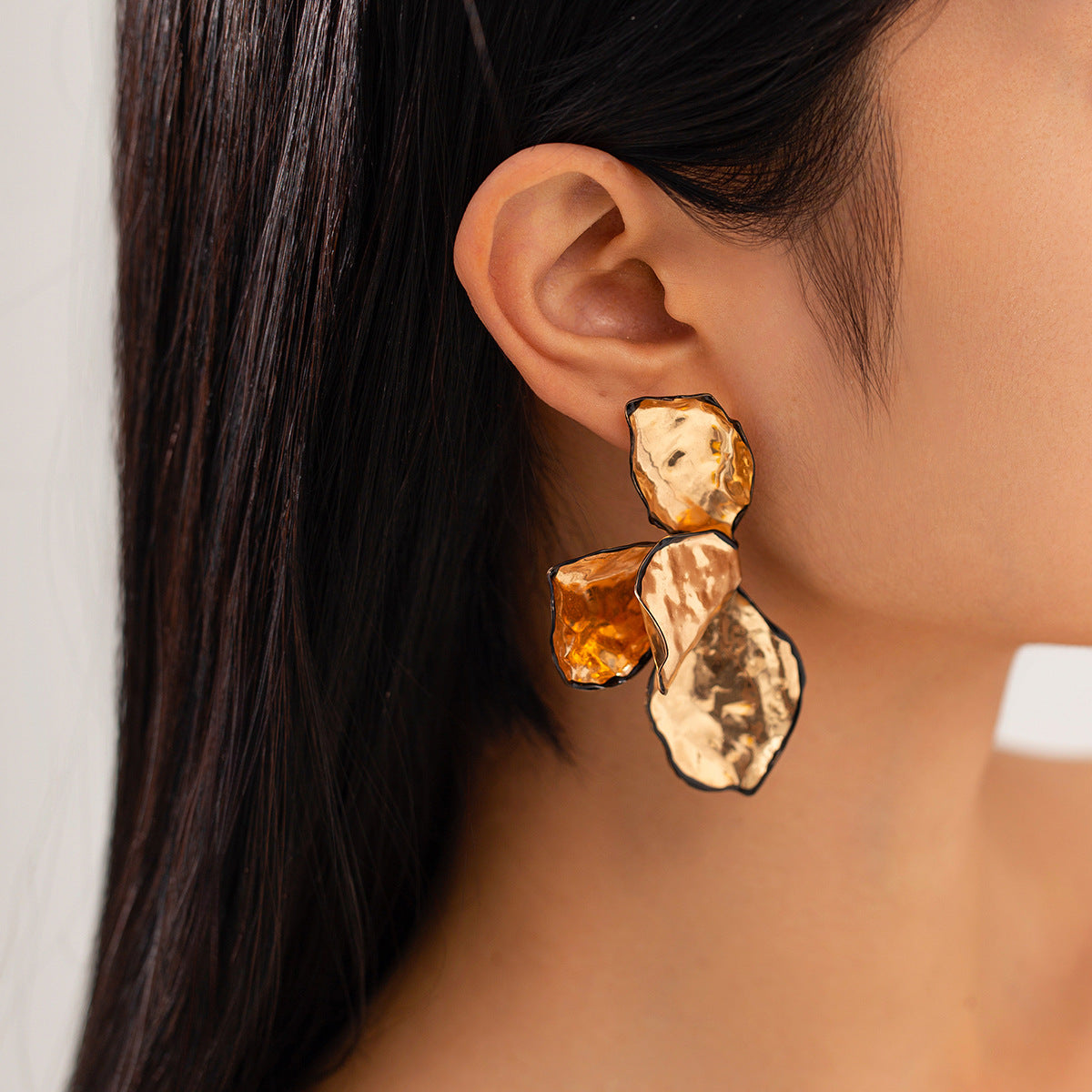 Leaf Shaped Studs Earrings