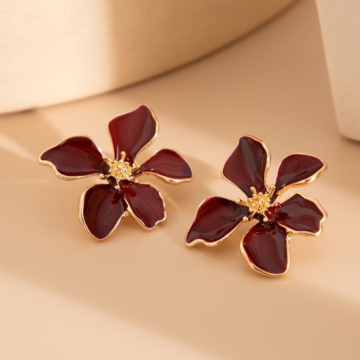 Gold-Plated Artificial Beads Beaded Floral Shape Studs