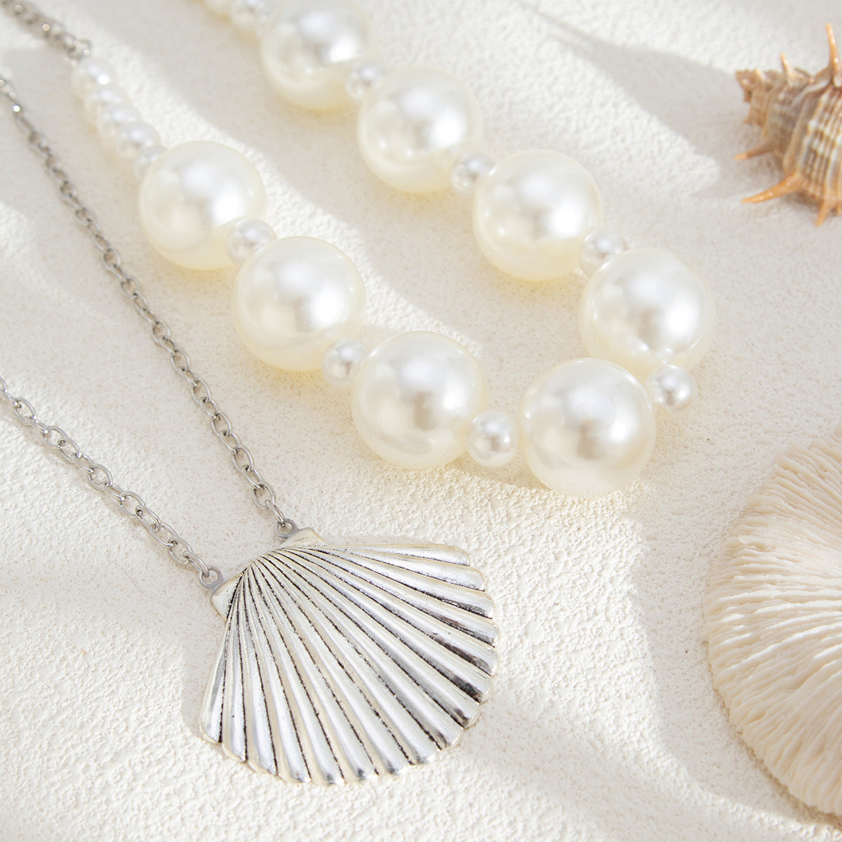 Silver-Plated Pearls Beaded Minimal Necklace
