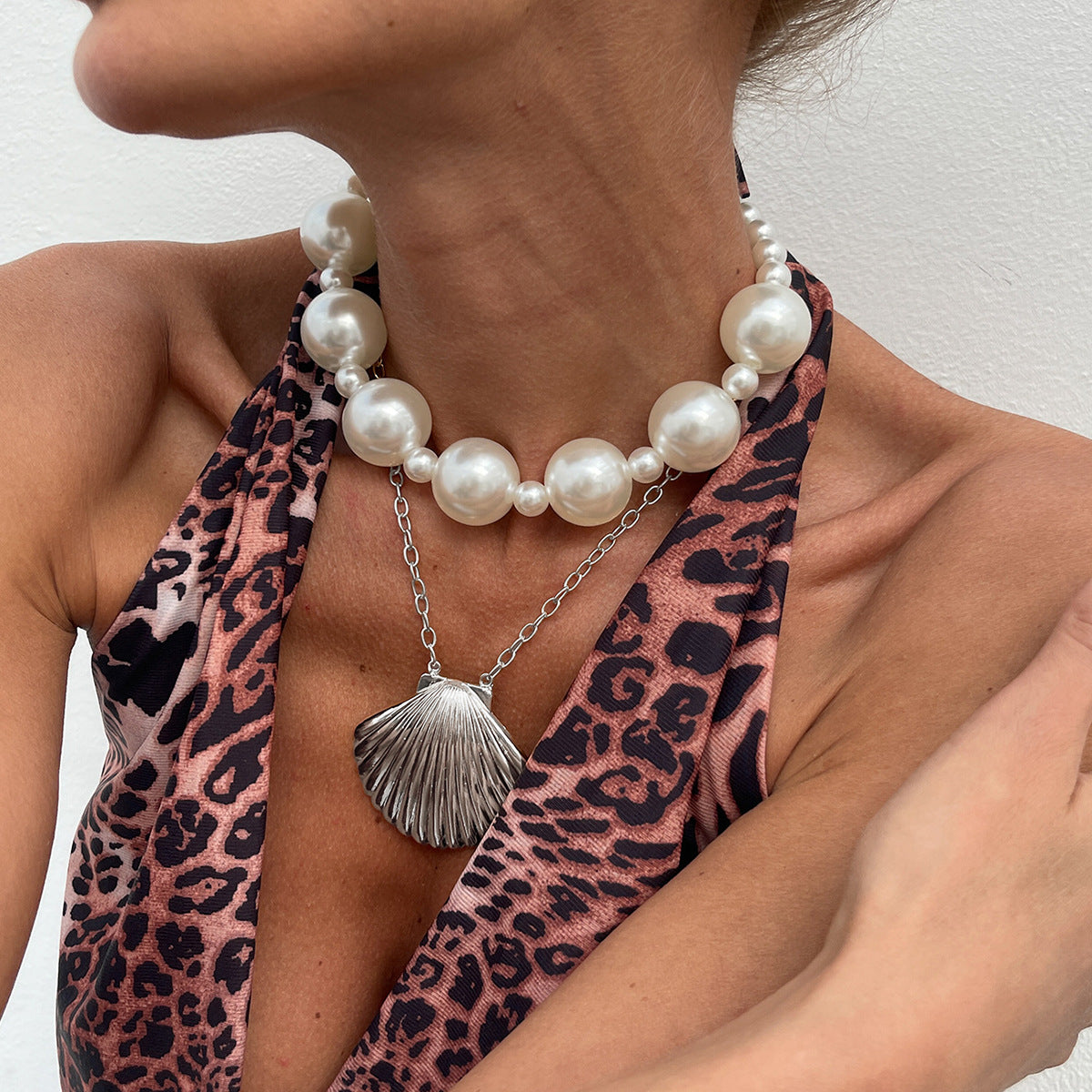 Silver-Plated Pearls Beaded Minimal Necklace