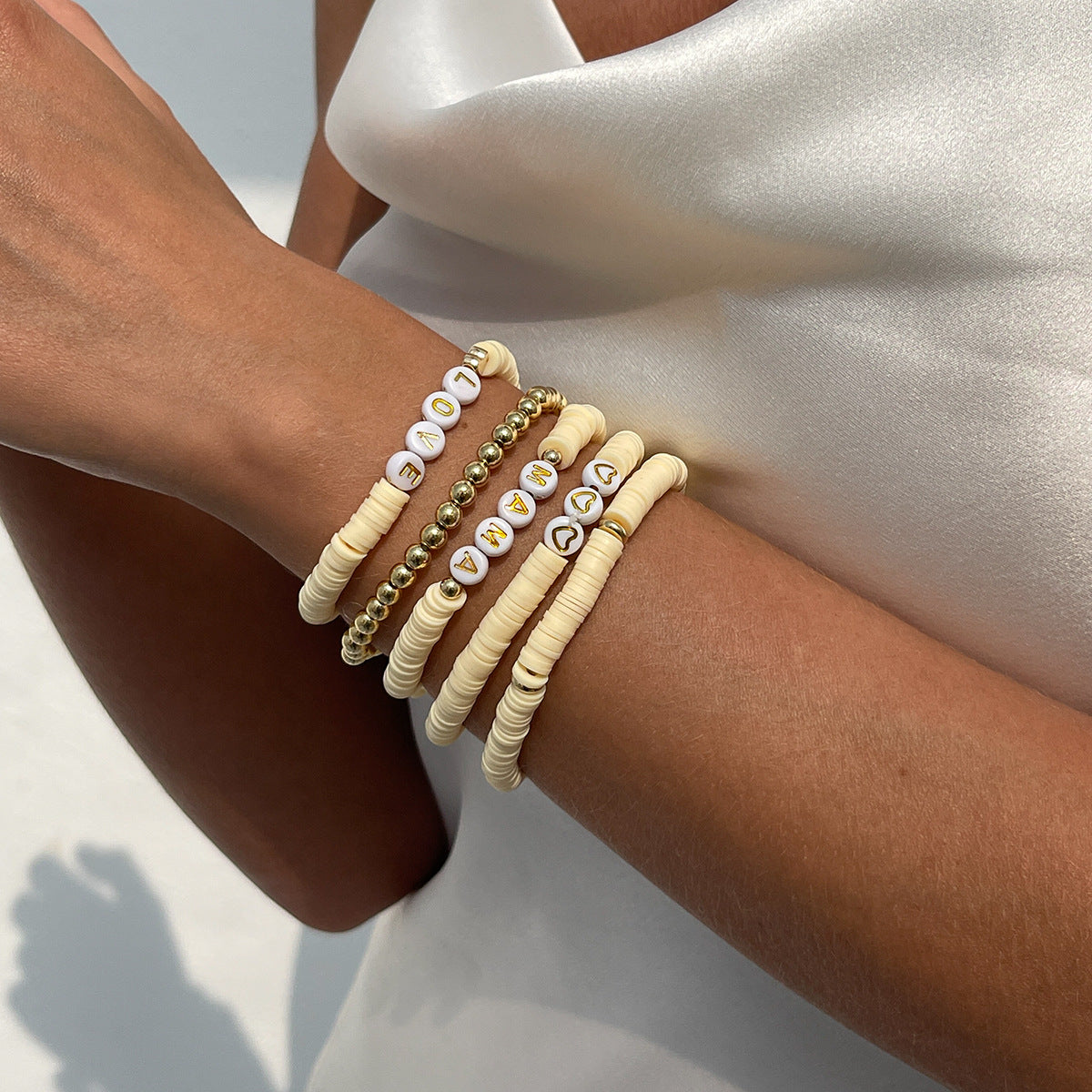 5 Pieces Gold-Plated Artificial Beaded Ceramic Elasticated Bracelet