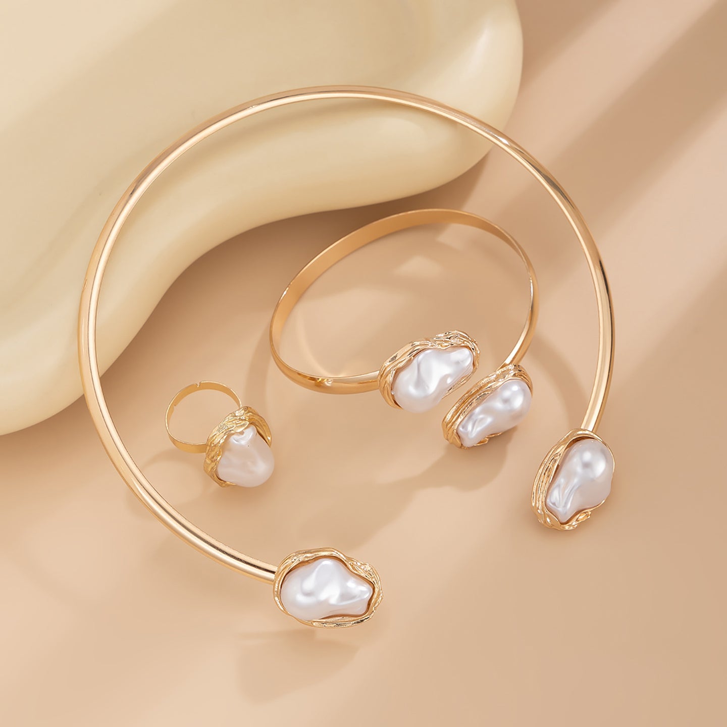Gold Plated Pearls Studded Jewellery Set