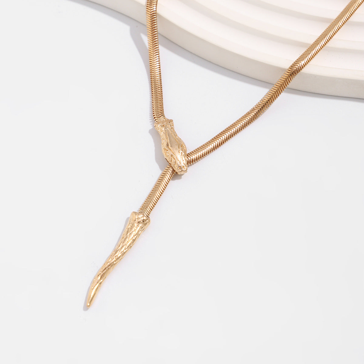 Gold-Plated Minimal Chain